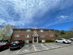 Building Photo - 3961 Brown Ave