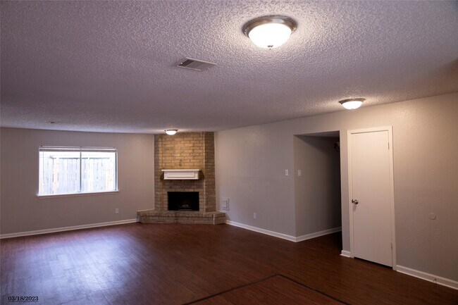 Foto del edificio - 16714 Britford