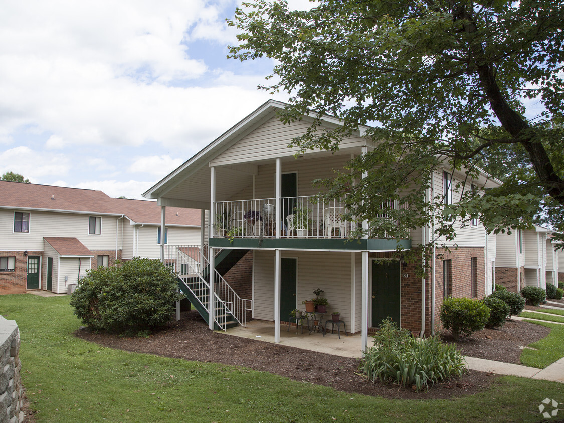 Building Photo - Mountain Wood Apartments