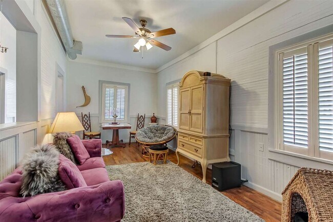 Foto del edificio - 69 Oneida St