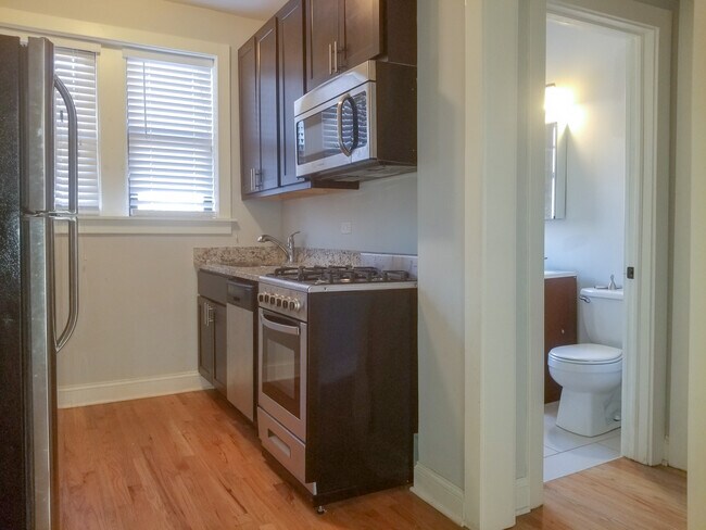 Foto del edificio - 4038 N Ashland Ave