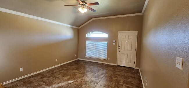 Foto del edificio - Beautiful 2 Bedroom / 2 Bath Duplex – Off ...