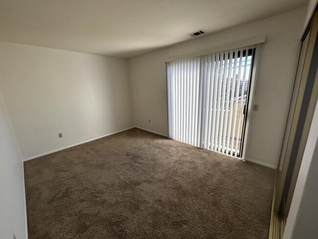 Foto del edificio - 4576 Hawley Blvd