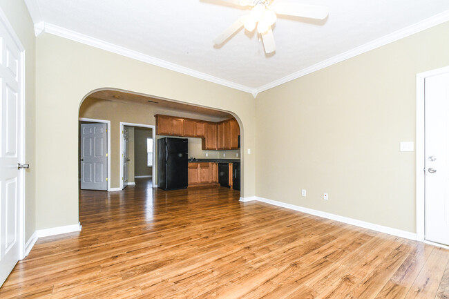 Foto del edificio - 109 Silver Creek Ct
