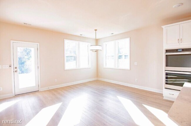 Foto del edificio - 4 br, 2.5 bath House - 126 Rice Marsh