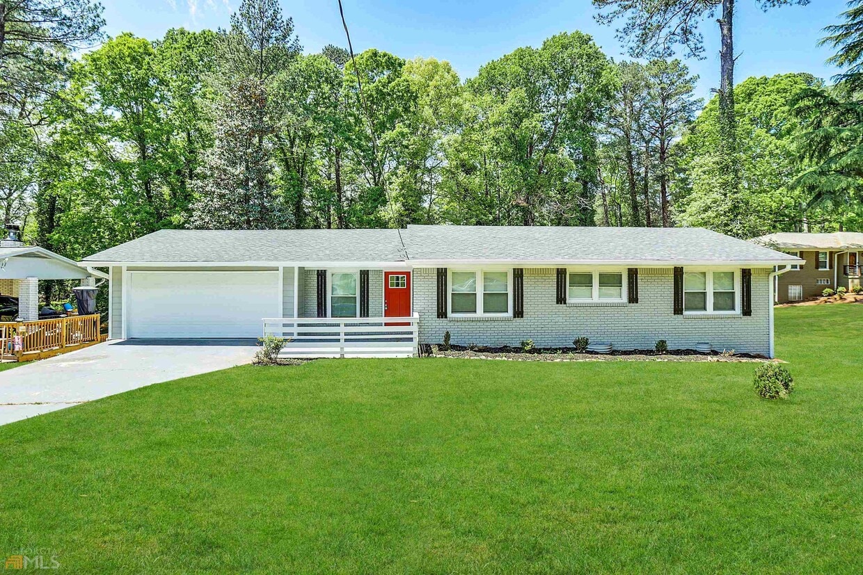 Primary Photo - 2173 Rosewood Rd