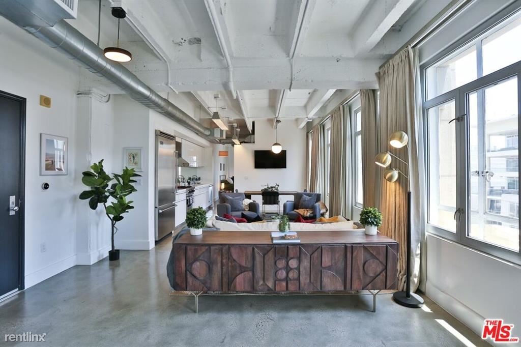Foto principal - 1 br, 2 bath Condo - 6253 Hollywood Blvd A...