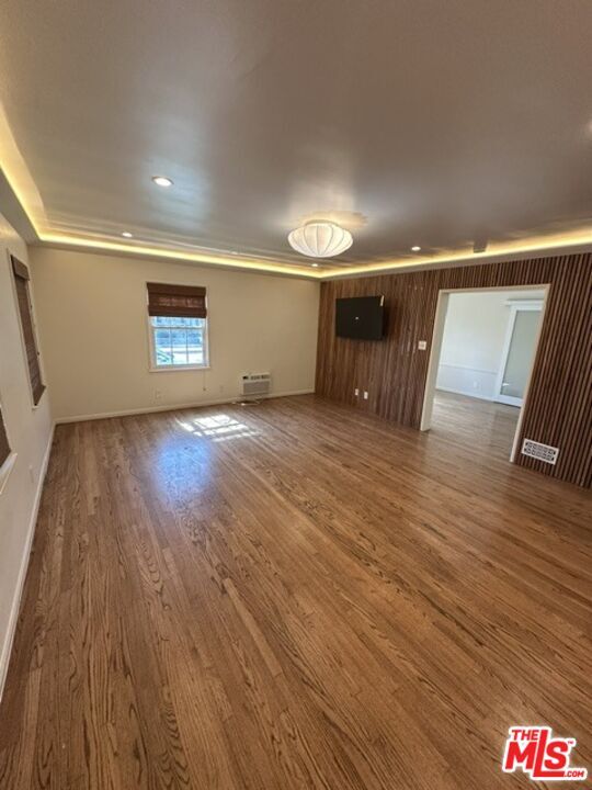 Foto del edificio - 9385 Charleville Blvd