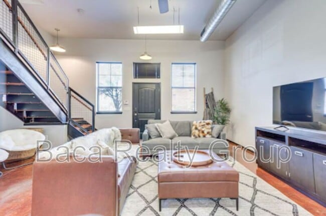 Foto del edificio - 375 Triad Village Dr