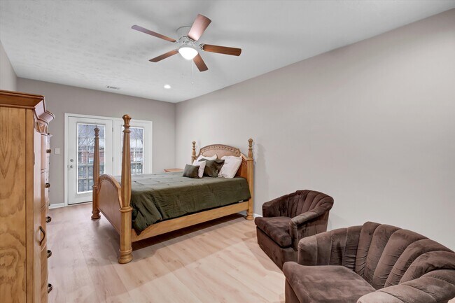 Foto del edificio - 2726 Brownsboro Rd