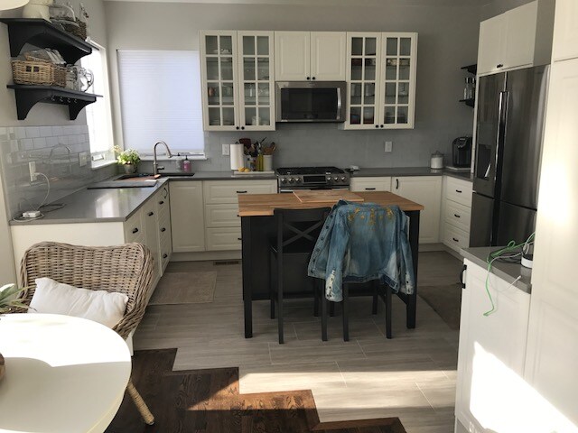 Kitchen - 1911 Sandhurst Dr