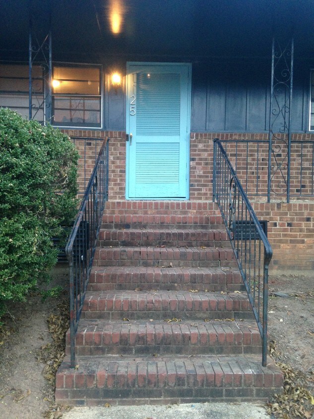 Primary Photo - 1125 Carlton Ave