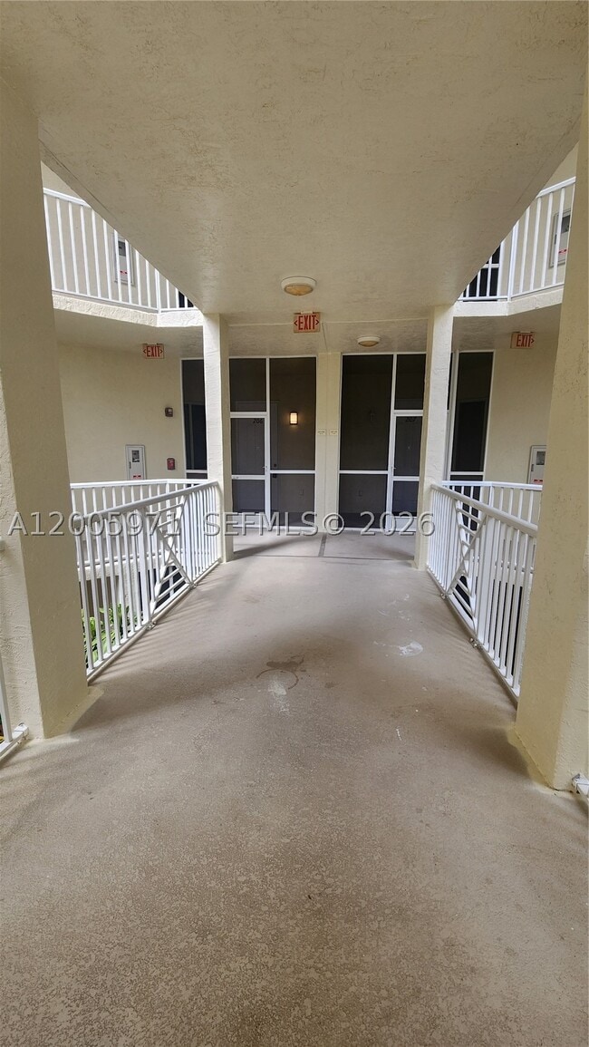 Building Photo - 3600 Oaks Clubhouse Dr
