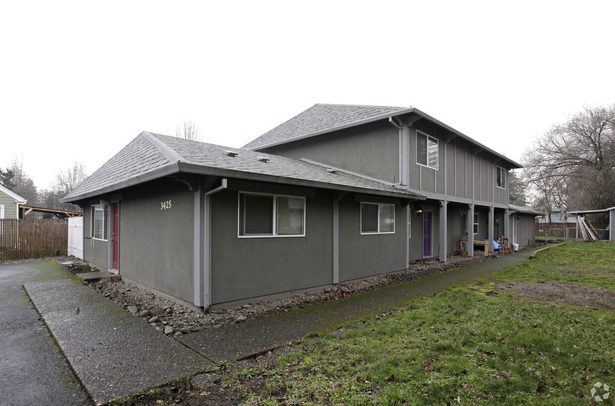 Primary Photo - 3425 SW 178th Ave