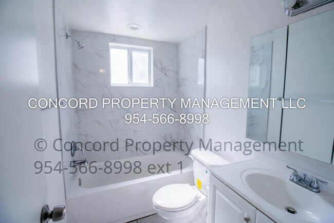 Building Photo - Poolside 1 Bedroom 1 Bathroom- Pool- Laundry on Site- Available Now