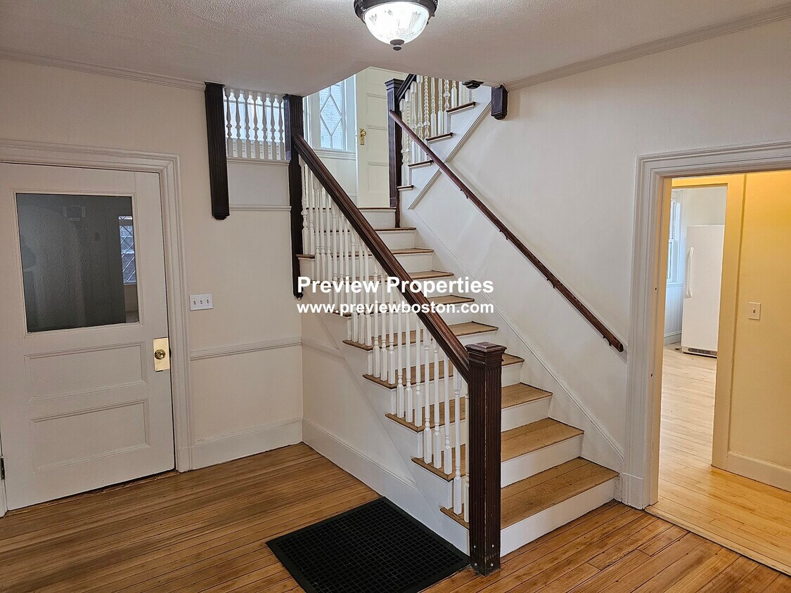 Primary Photo - 12 Braemore Rd