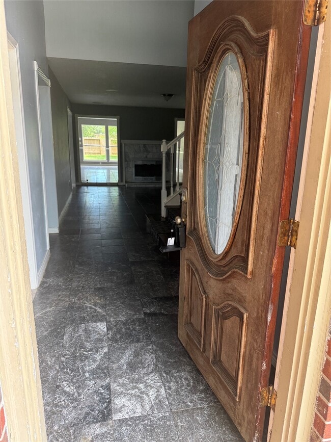 Foto del edificio - 5322 Golden Stream Dr