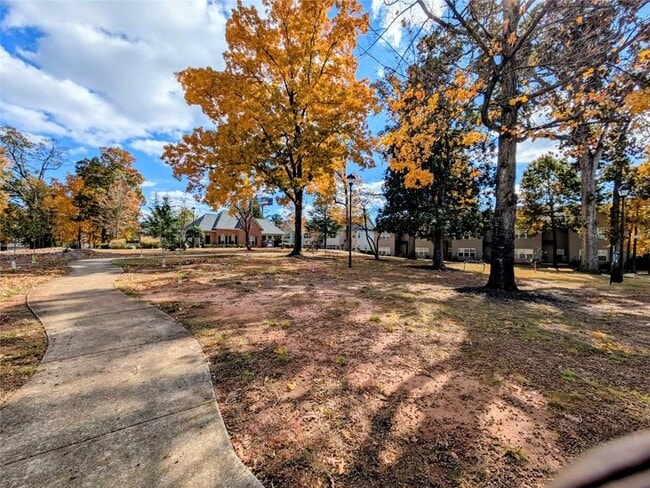 Foto del edificio - 1608 Austin Meadows Dr