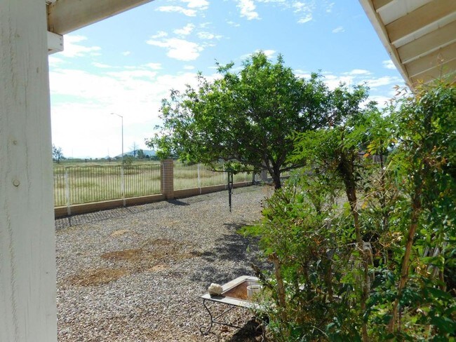 Building Photo - 478 N Ironwood Circle