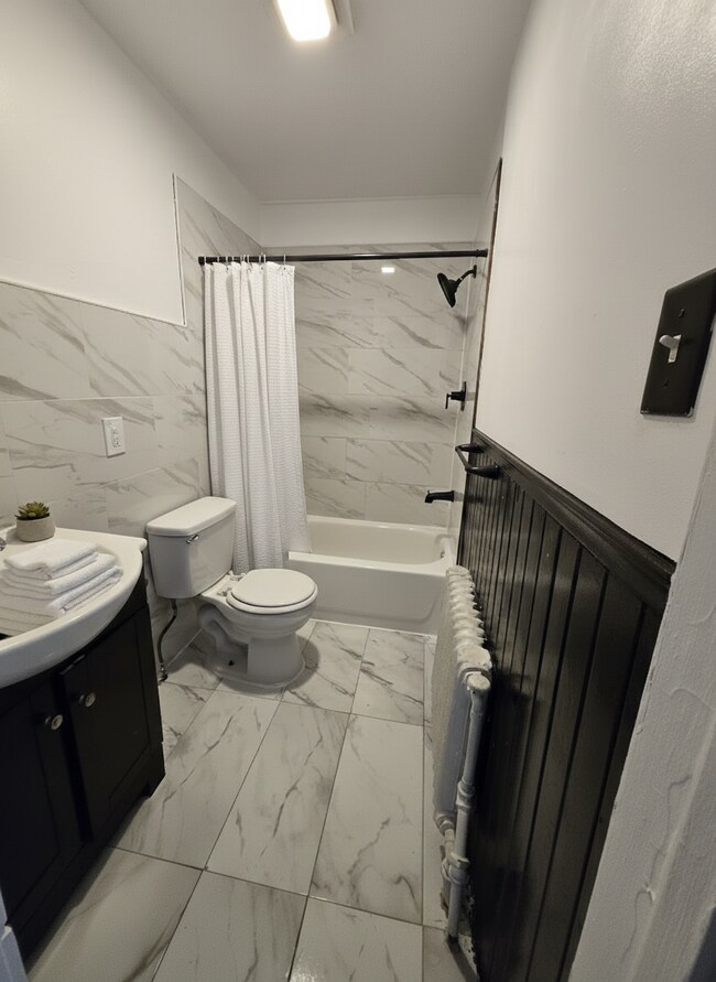 Building Photo - 20 N Georgia Ave