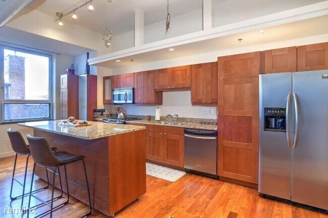 Building Photo - 12 S Lexington Ave Unit 202