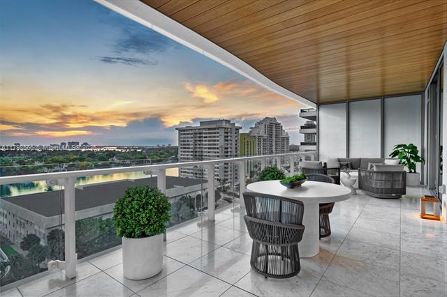 Foto del edificio - 460 NE 28th St