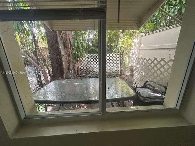 Building Photo - 1628 Polk St