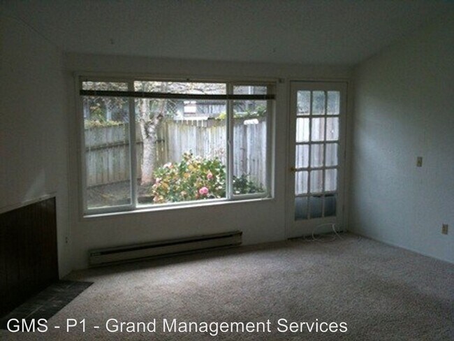 Building Photo - 3926 Edgewood Dr