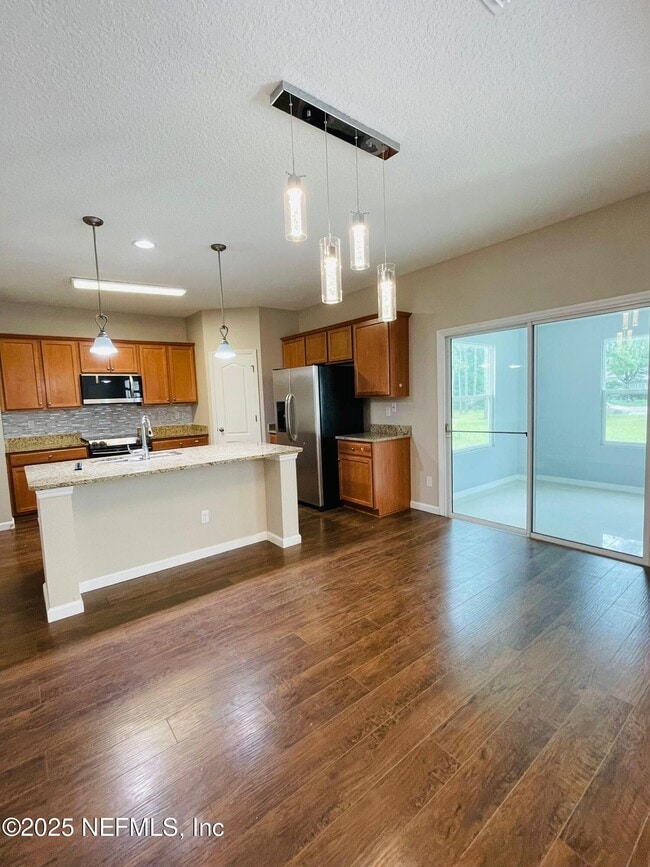 Building Photo - 3705 Old Hickory Ln