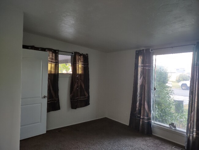 Building Photo - 6258 W 3570 S