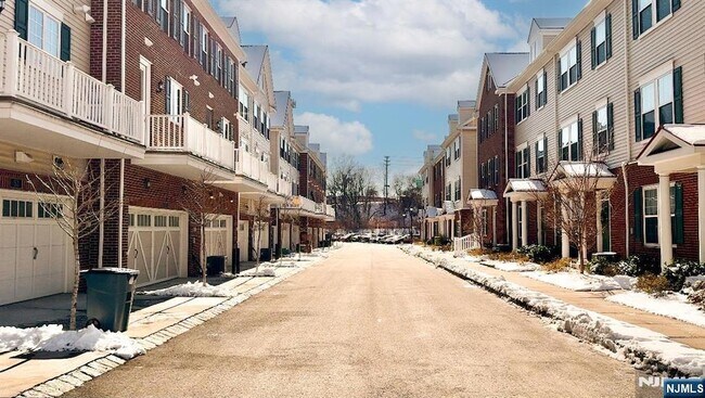 Foto del edificio - 54 Landmark Ln