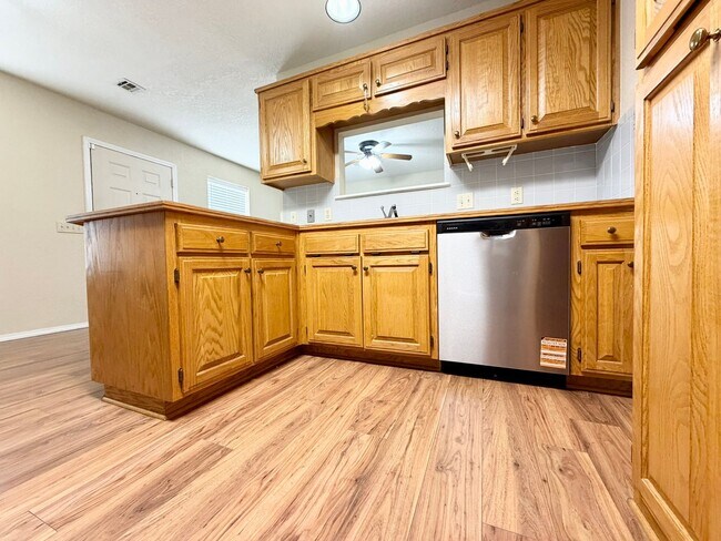 Foto del edificio - ***508-A NW 5 Street***