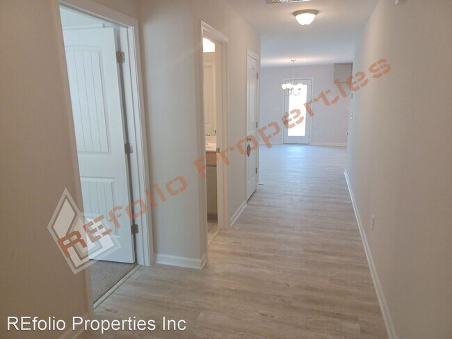 Building Photo - 4 br, 3 bath House - 2817 Elsa Drive