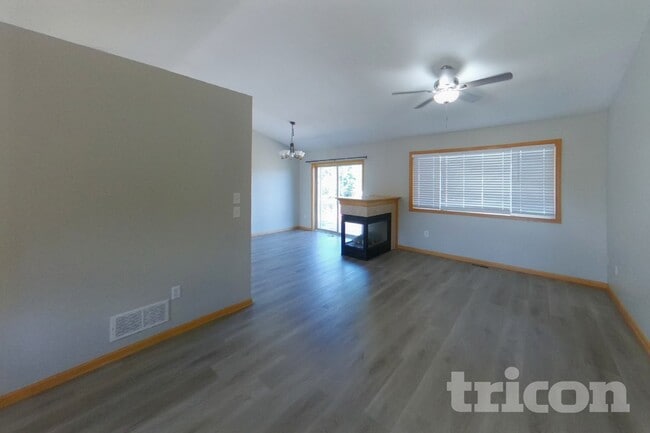 Building Photo - 9778 43rd St NE