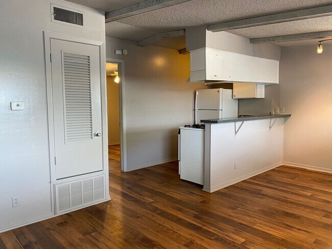Foto del edificio - Great one bedroom in Hyde Park!