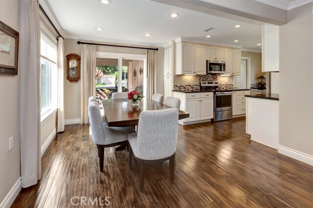 Foto del edificio - 5336 Bahia Blanca W