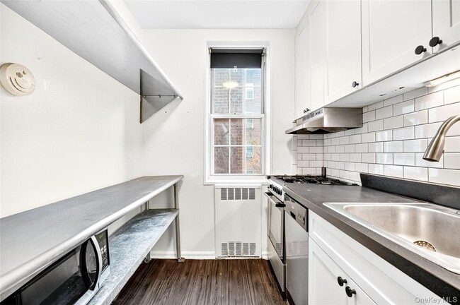 Foto del edificio - 770 Bronx River Rd