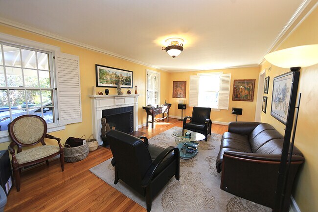 Building Photo - 1307 Dollar Ave