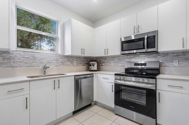 Foto del edificio - 2781 NW 55th Way