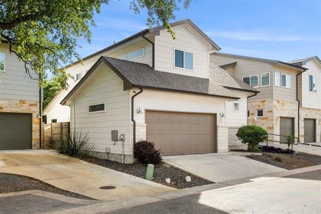 Building Photo - 6800 Menchaca Rd