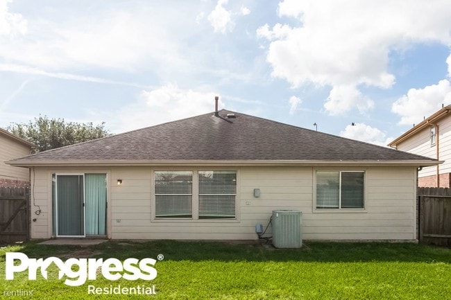Building Photo - 3611 Bent Springs Ln