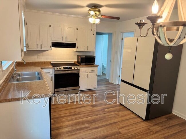 Building Photo - 11019 Sassafras Dr