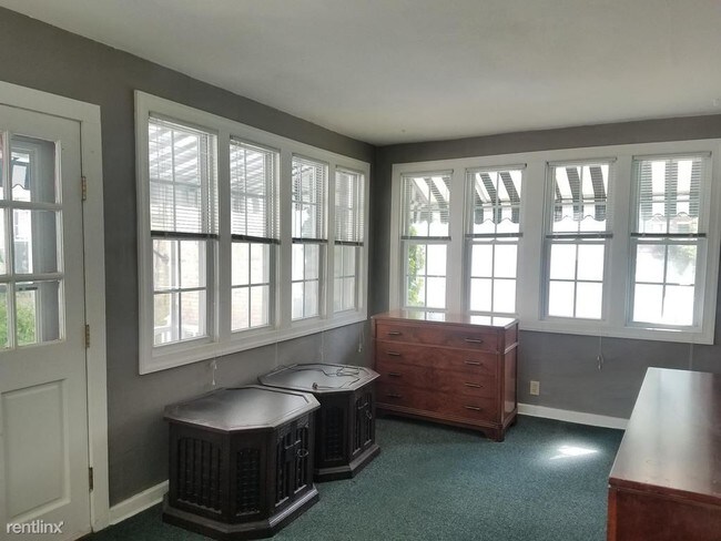 Building Photo - 2 br, 1 bath Apartment - 1519 N Cass St