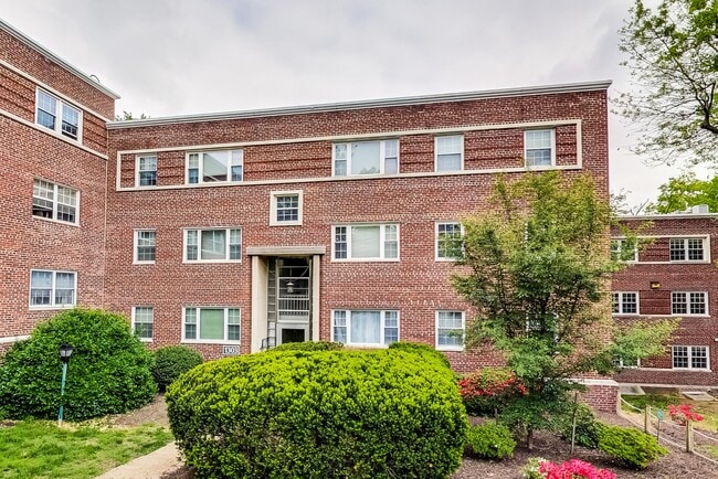 Photo - 1303 N Ode St Apartment