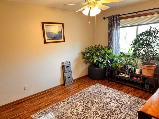 Foto del edificio - 7805 Meadow Ct