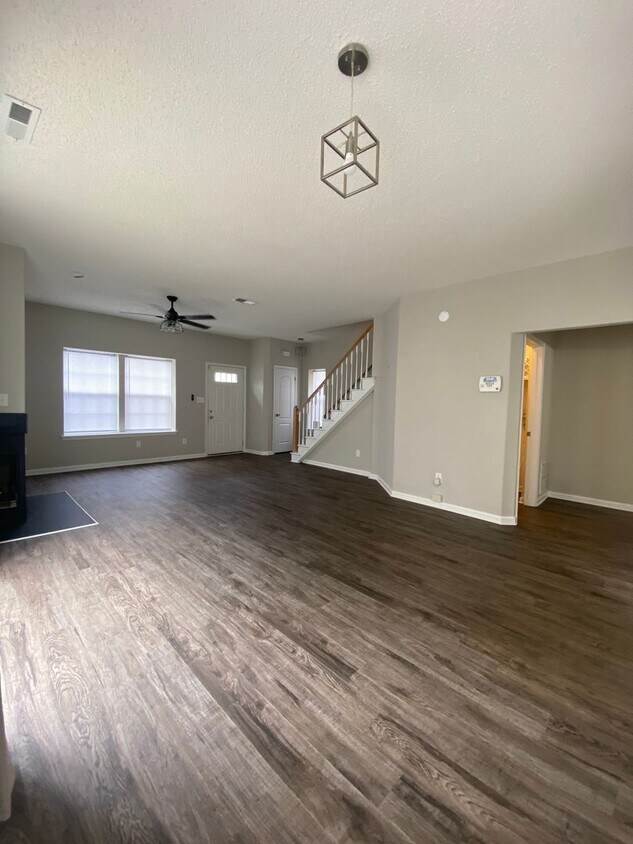 Primary Photo - 123 Watson Dr