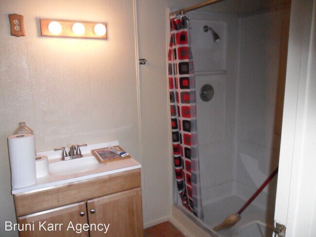 Building Photo - 1 br, 1 bath House - 2108 Charlevoix C