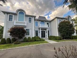 Building Photo - 302 Hewlett Neck Rd