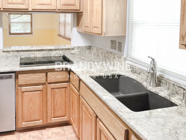 Foto del edificio - 7671 Vale Dr