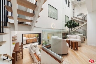 Building Photo - 831 14th St